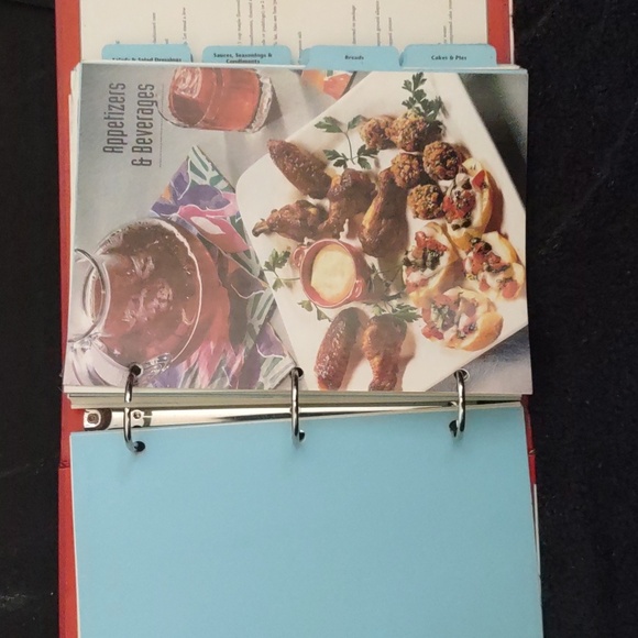 USED BETTY CROCKER'S NEW COOKBOOK EVERYTHING YOU NEED TO KNOW TO COOK - Picture 3 of 16